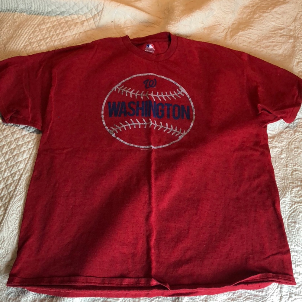WASHINGTON NATIONALS T SHIRT!